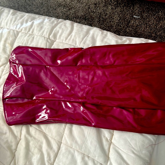 Beautiful Fashion Nova purple/mauve strapless leather dress with gold zipper - Picture 1 of 3